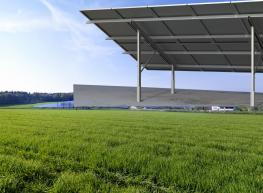 Beton- oder Asphaltflächen